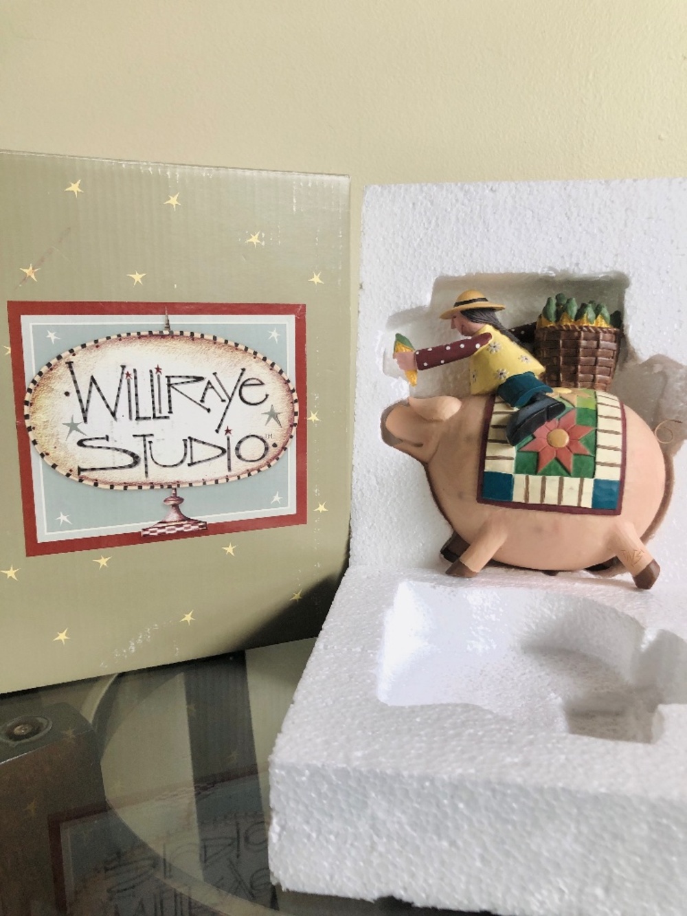 WilliRaye Studio 2014 Eating Like A Pig WW7964